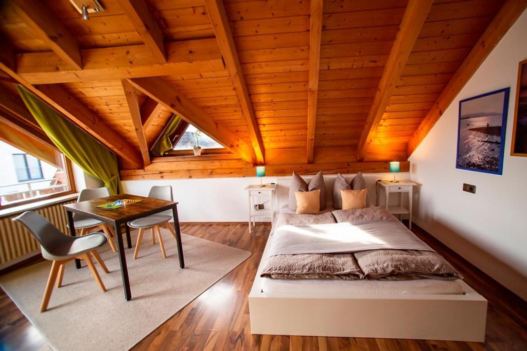 Haus Rose Bed and Breakfast Allensbach Buitenkant foto