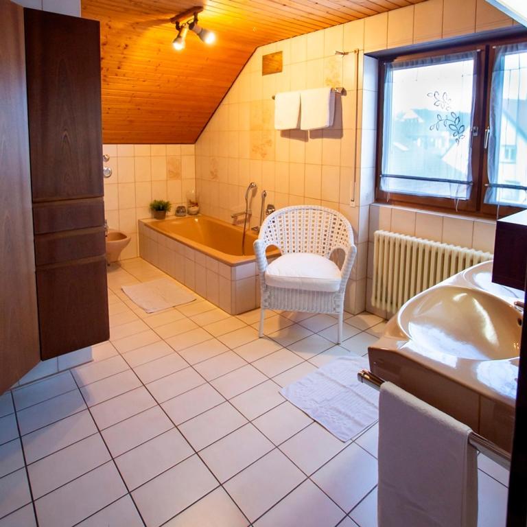 Haus Rose Bed and Breakfast Allensbach Buitenkant foto