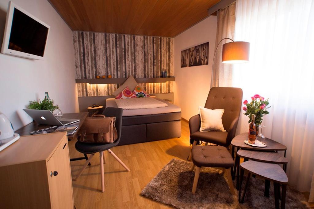 Haus Rose Bed and Breakfast Allensbach Buitenkant foto